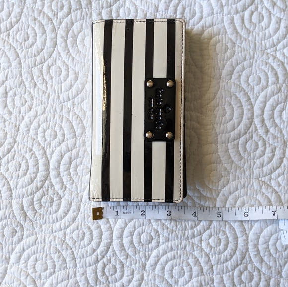Kate Spade Large Bi-Fold Wallet - Picture 3 of 9